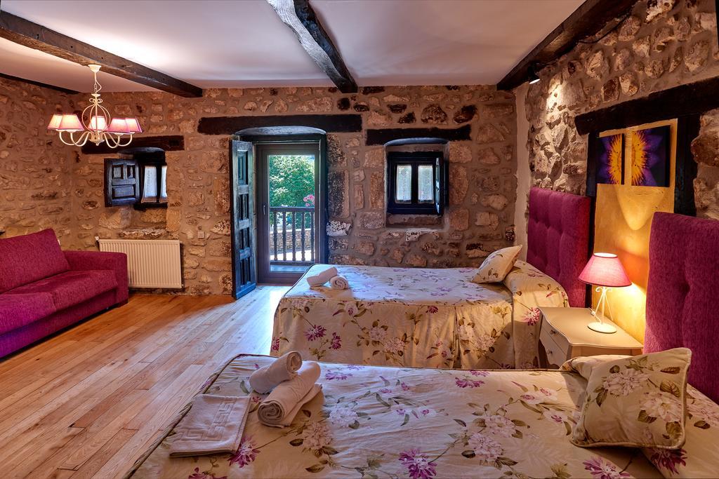 Alles Casas Rurales La Tahona De Besnes旅馆 外观 照片
