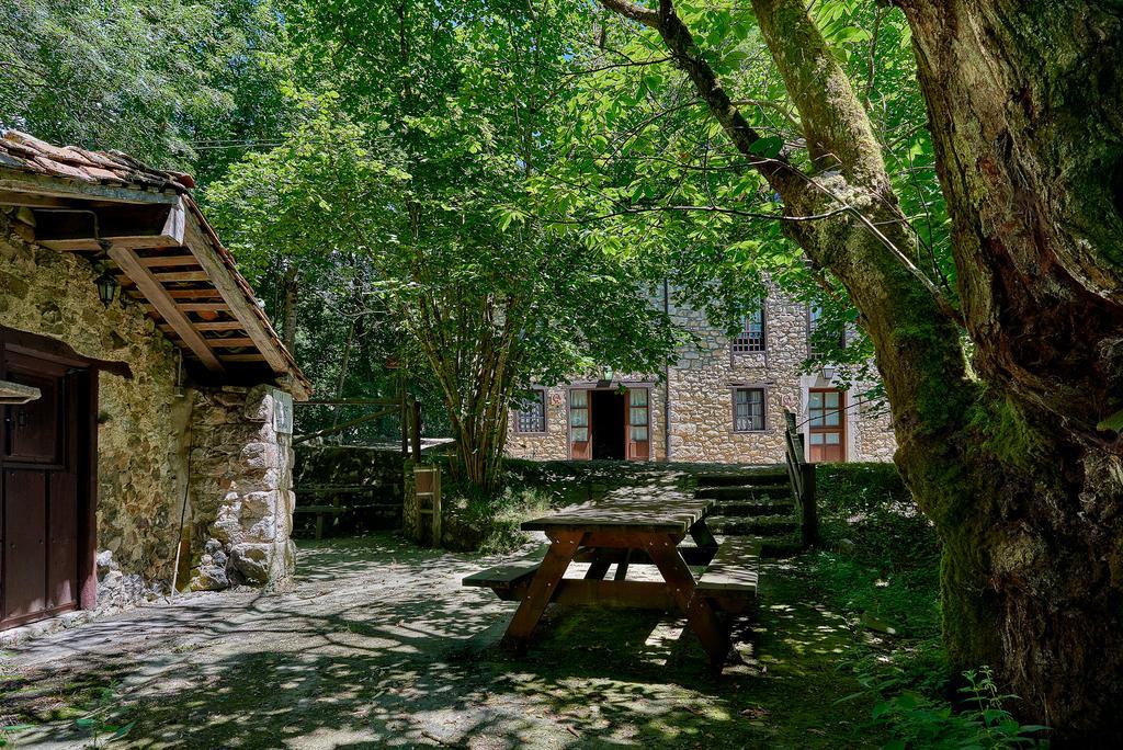 Alles Casas Rurales La Tahona De Besnes旅馆 外观 照片