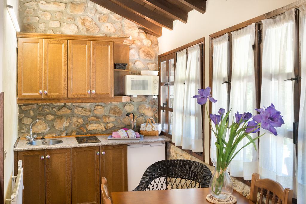 Alles Casas Rurales La Tahona De Besnes旅馆 外观 照片
