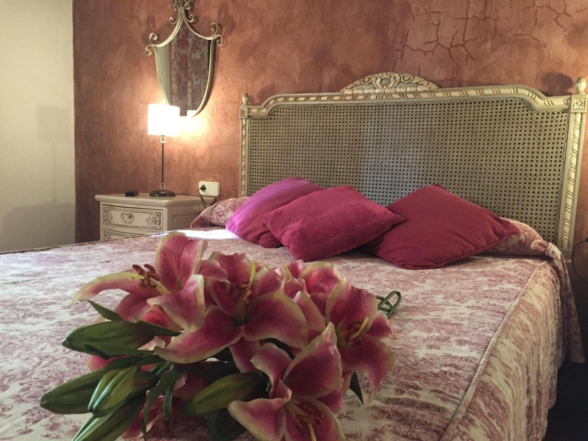 Alles Casas Rurales La Tahona De Besnes旅馆 外观 照片