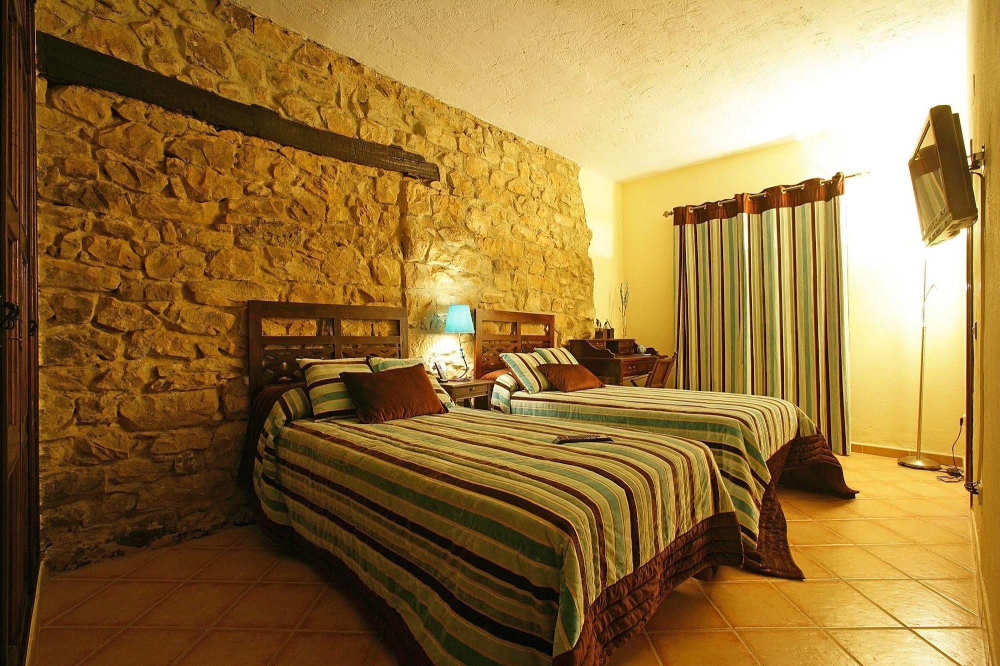 Alles Casas Rurales La Tahona De Besnes旅馆 外观 照片
